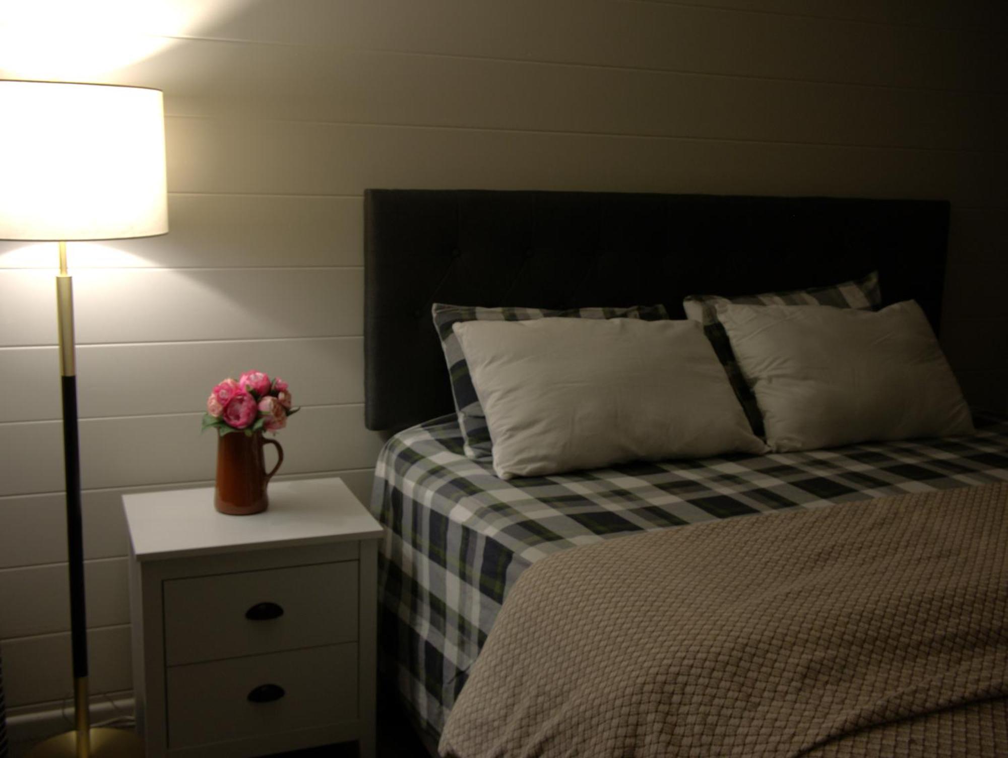 Cosy Lockwood In Town Villa Taupo Kültér fotó